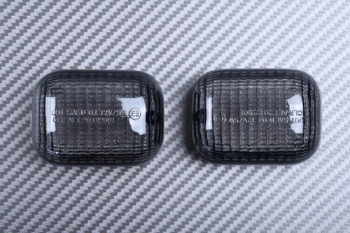 Pair smoke front - front, turn